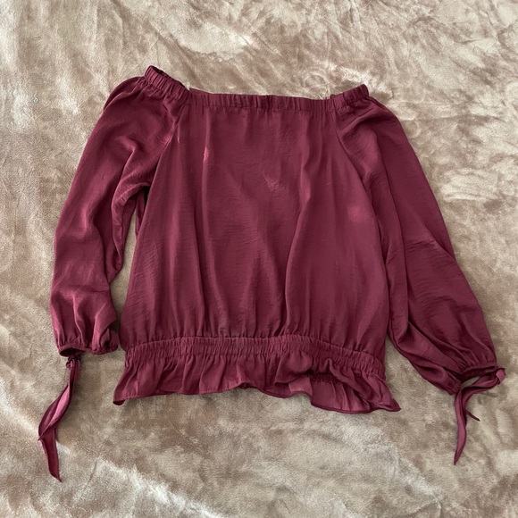 DO+BE Burgundy Off Shoulder Blouse size M - Picture 2 of 7